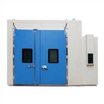 المشي في غرفة الاختبار المناخي